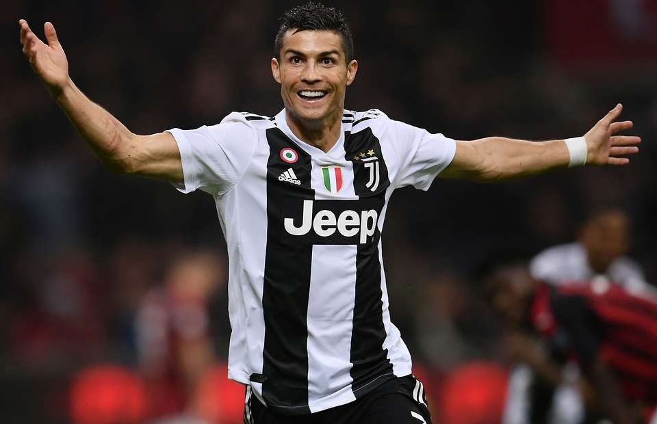 Berikut Alasan Cristiano Ronaldo Banyak di Hormati